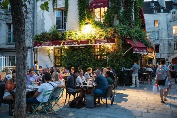 Paris Guide to culture and Travel