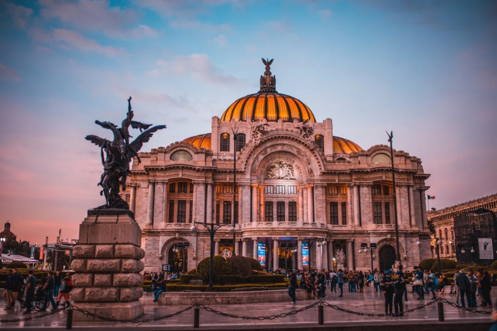 travel guide to mexico