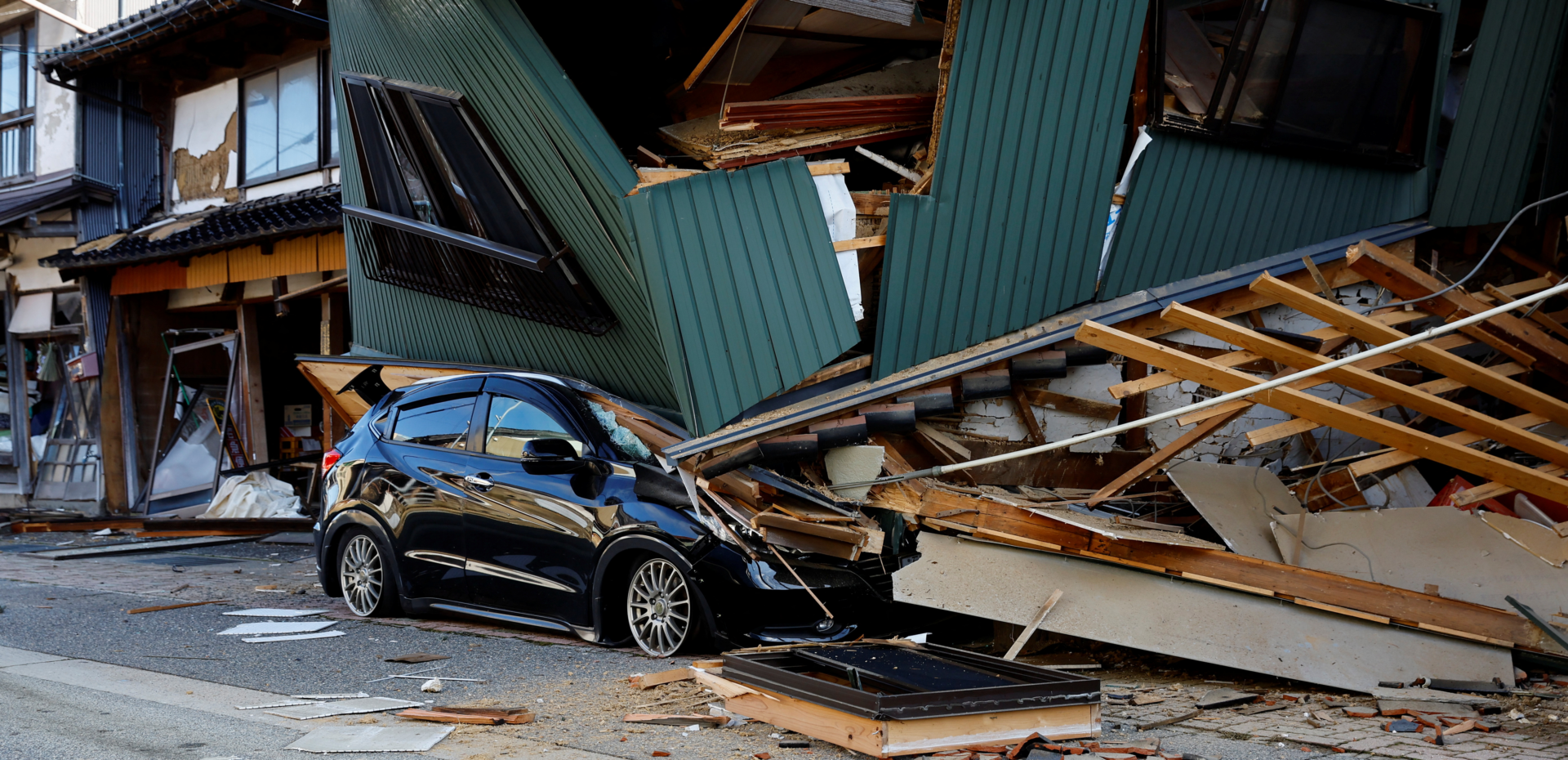 日本遭遇悲剧；强震冲击新年庆祝活动