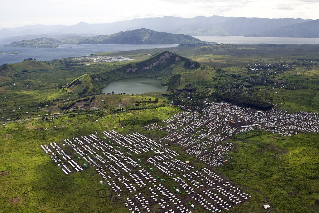 Pe Muchia Războiului